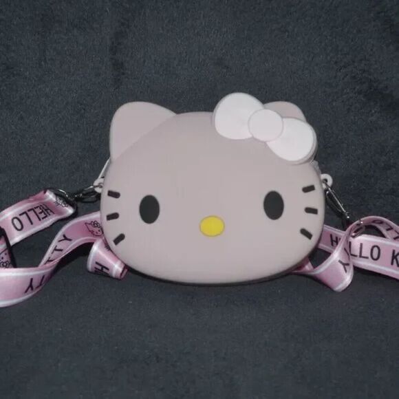 Mini Hello Kitty Pink Crossbody Bag Gift Bundle - Picture 6 of 10